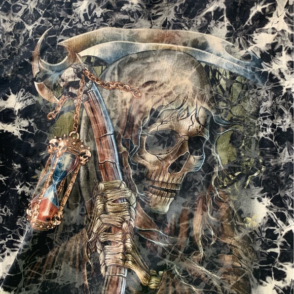 Glow in the dark graphic tee - Picture 2 of 3